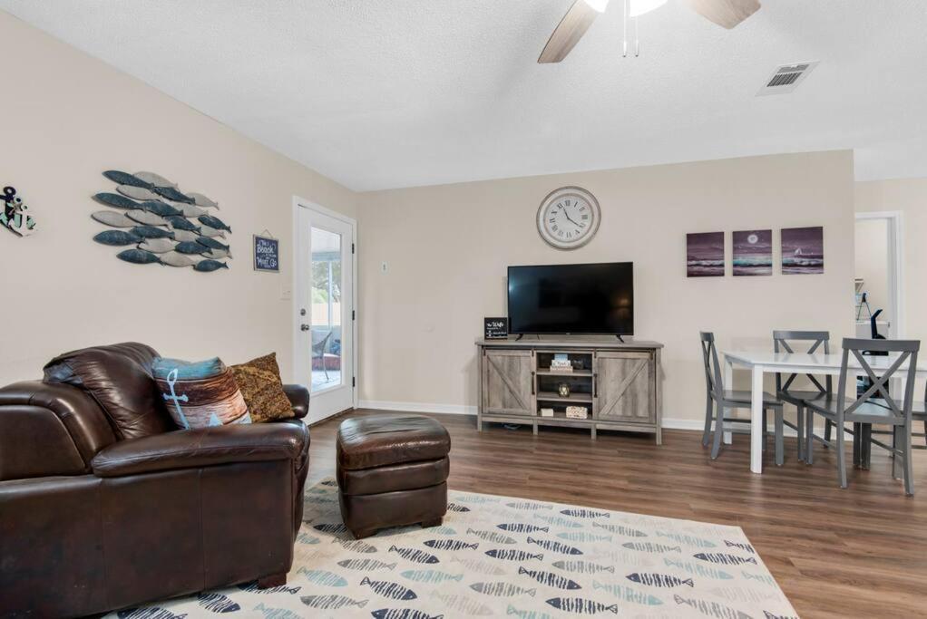 Gulf Brz-Beaches-Dwntwn Pns-Pet Friendly-Canal Gulf Breeze Bagian luar foto