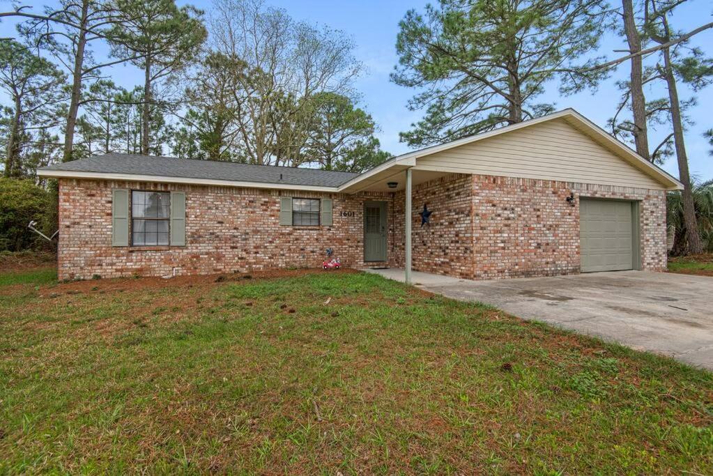 Gulf Brz-Beaches-Dwntwn Pns-Pet Friendly-Canal Gulf Breeze Bagian luar foto